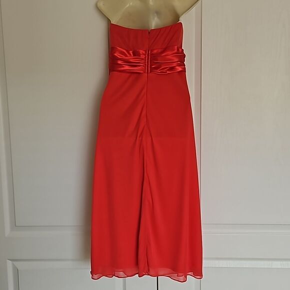 Jolie Strapless Fit & Flare Midi Dress With Rose Embellishment Size 10 Red - Picture 6 of 16